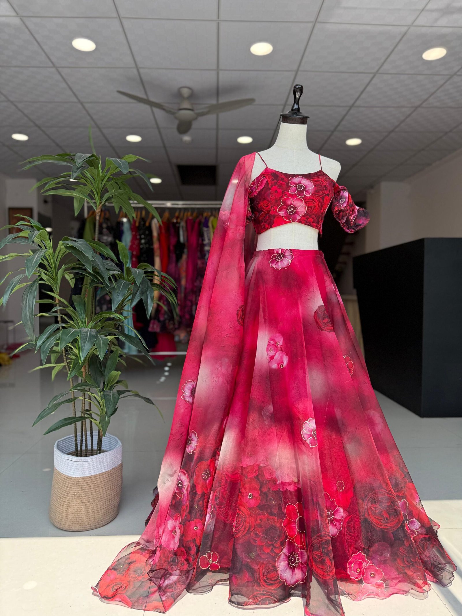 Party Wear Lahenga Set - Image 7