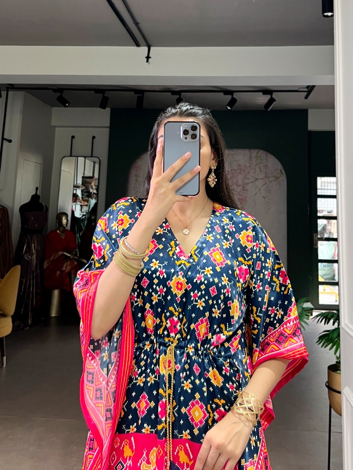 Kaftan Pure Gaji Silk Fabric - Image 2